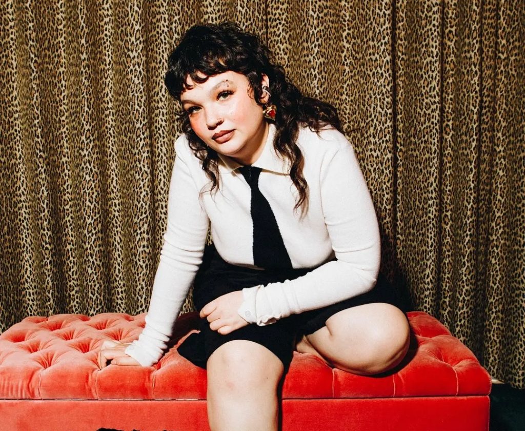 Lola Young Wikipedia